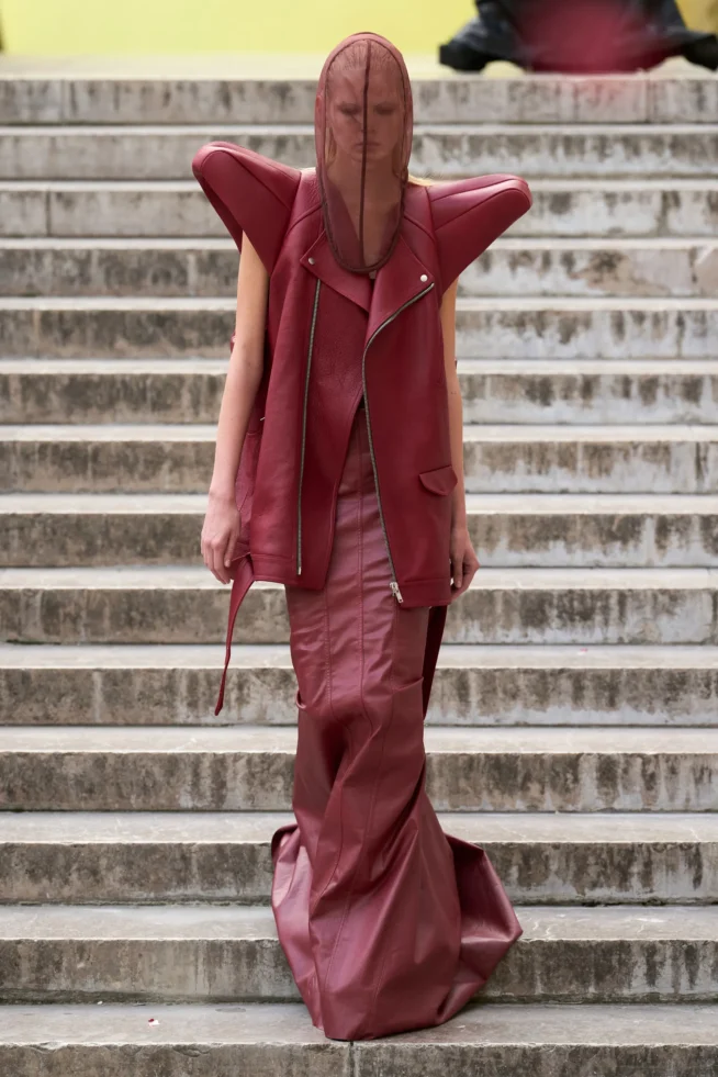 00017-rick-owens-spring-2024-ready-to-wear-credit-gorunway
