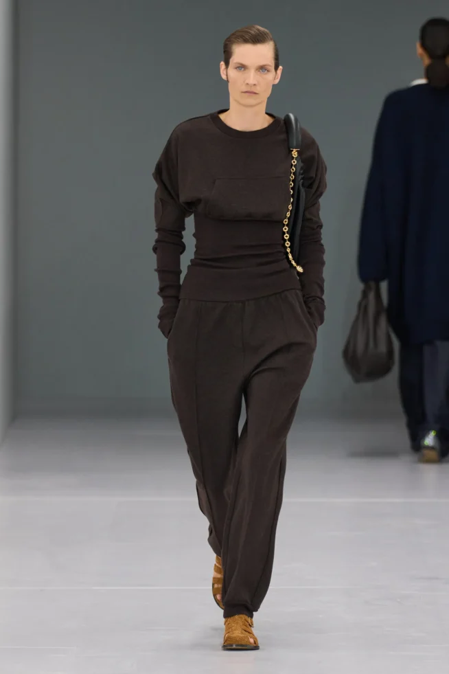 00017—loewe-spring-2024-ready-to-wear-credit-gorunway
