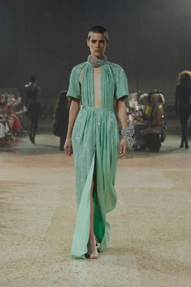 00018-area-fall-2023-ready-to-wear-and-couture-Credit-brand