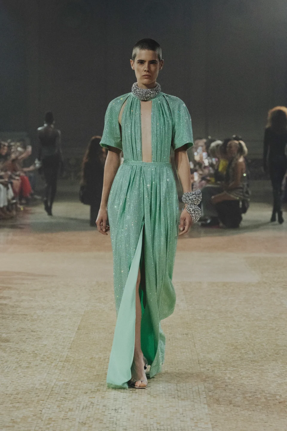 00018-area-fall-2023-ready-to-wear-and-couture-Credit-brand
