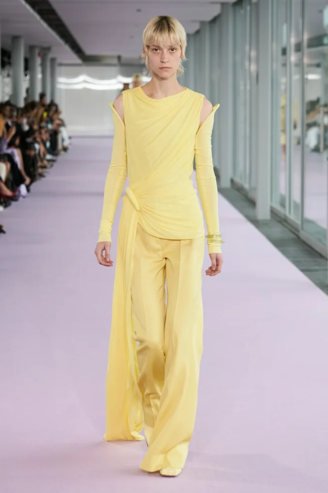 00018-del-core-spring-2024-ready-to-wear-credit-gorunway