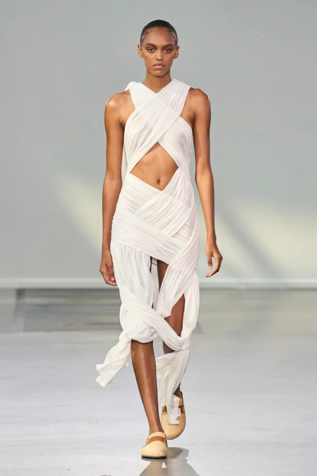 00018-jw-anderson-spring-2024-ready-to-wear-credit-gorunway