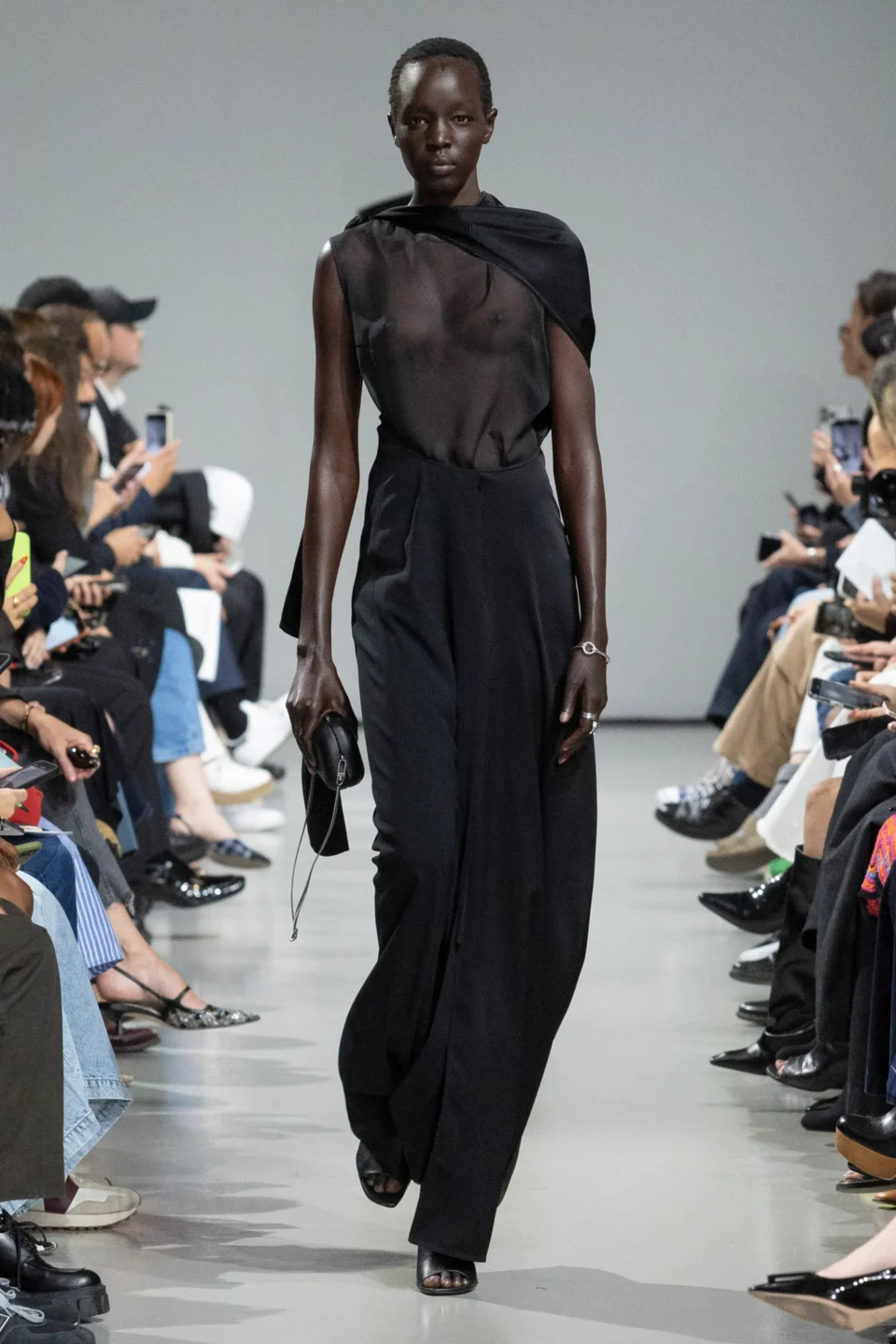 00018-peter-do-spring-2024-ready-to-wear-credit-brand