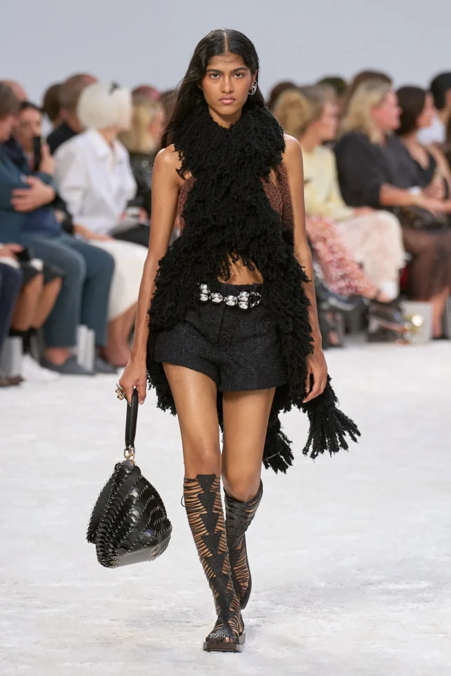 00018-rabanne-spring-2024-ready-to-wear-credit-gorunway