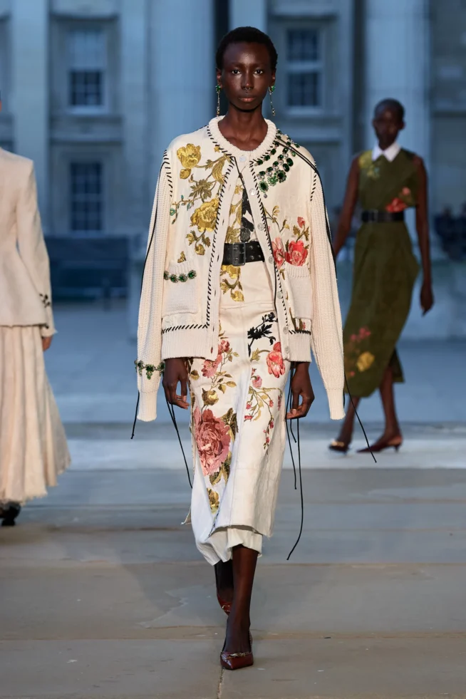 00019-erdem-spring-2024-ready-to-wear-credit-gorunway