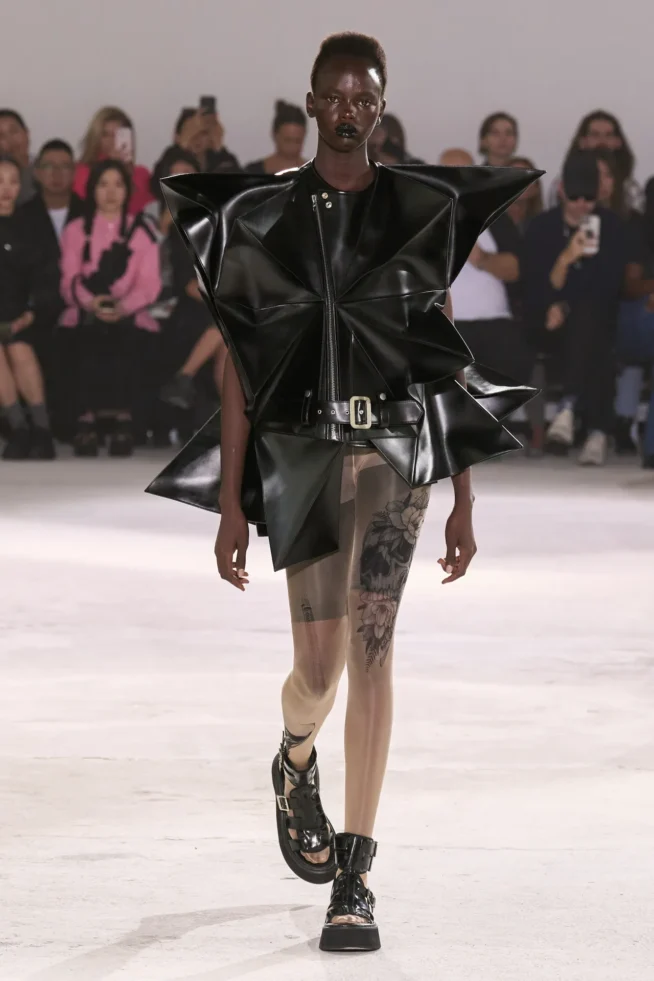 00019-junya-watanabe-spring-2024-ready-to-wear-credit-gorunway