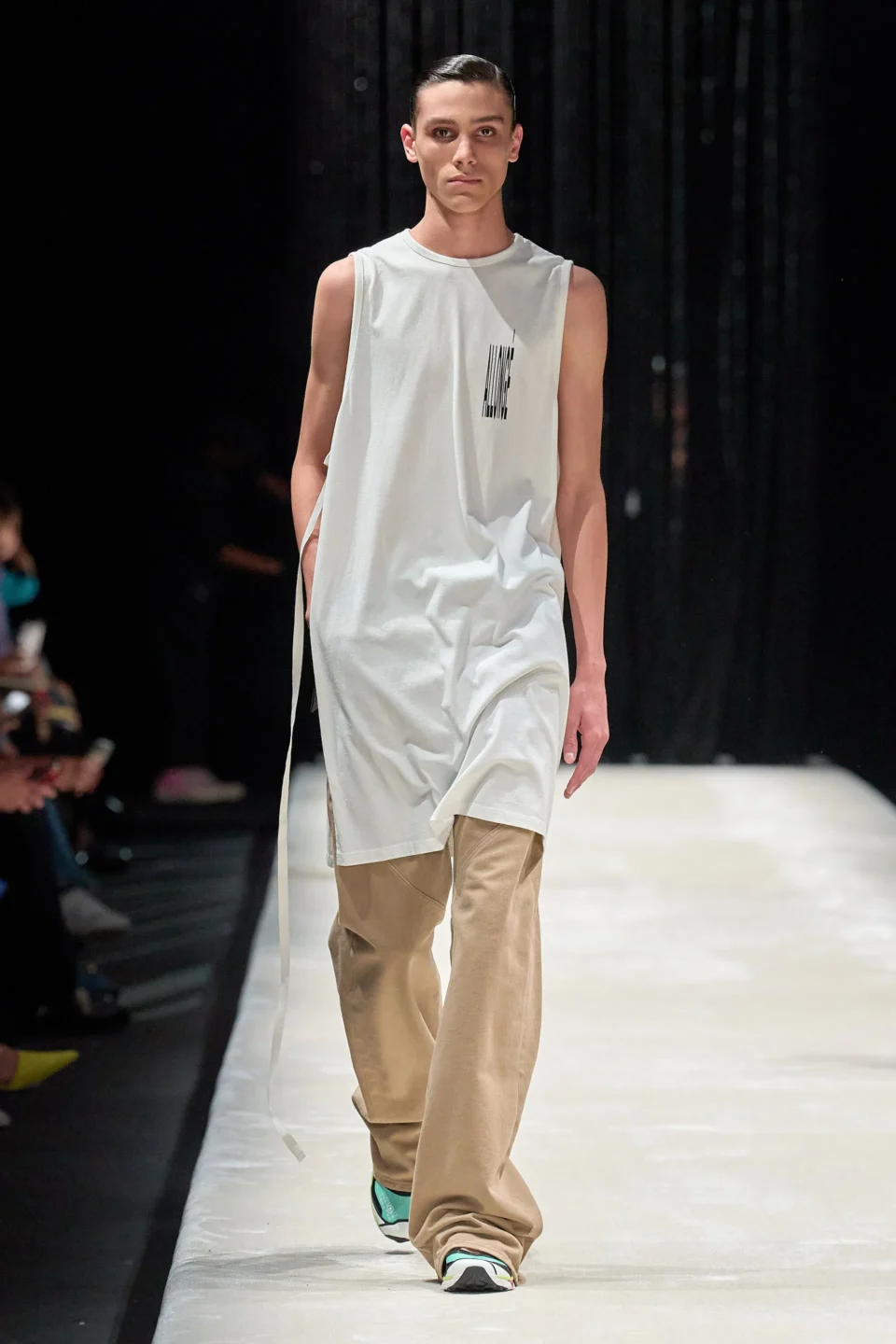 00019-mm6-maison-margiela-spring-2024-ready-to-wear-credit-gorunway