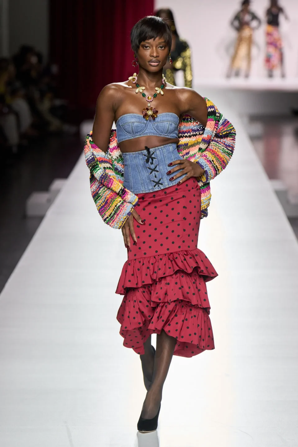 00019-moschino-spring-2024-ready-to-wear-credit-gorunway