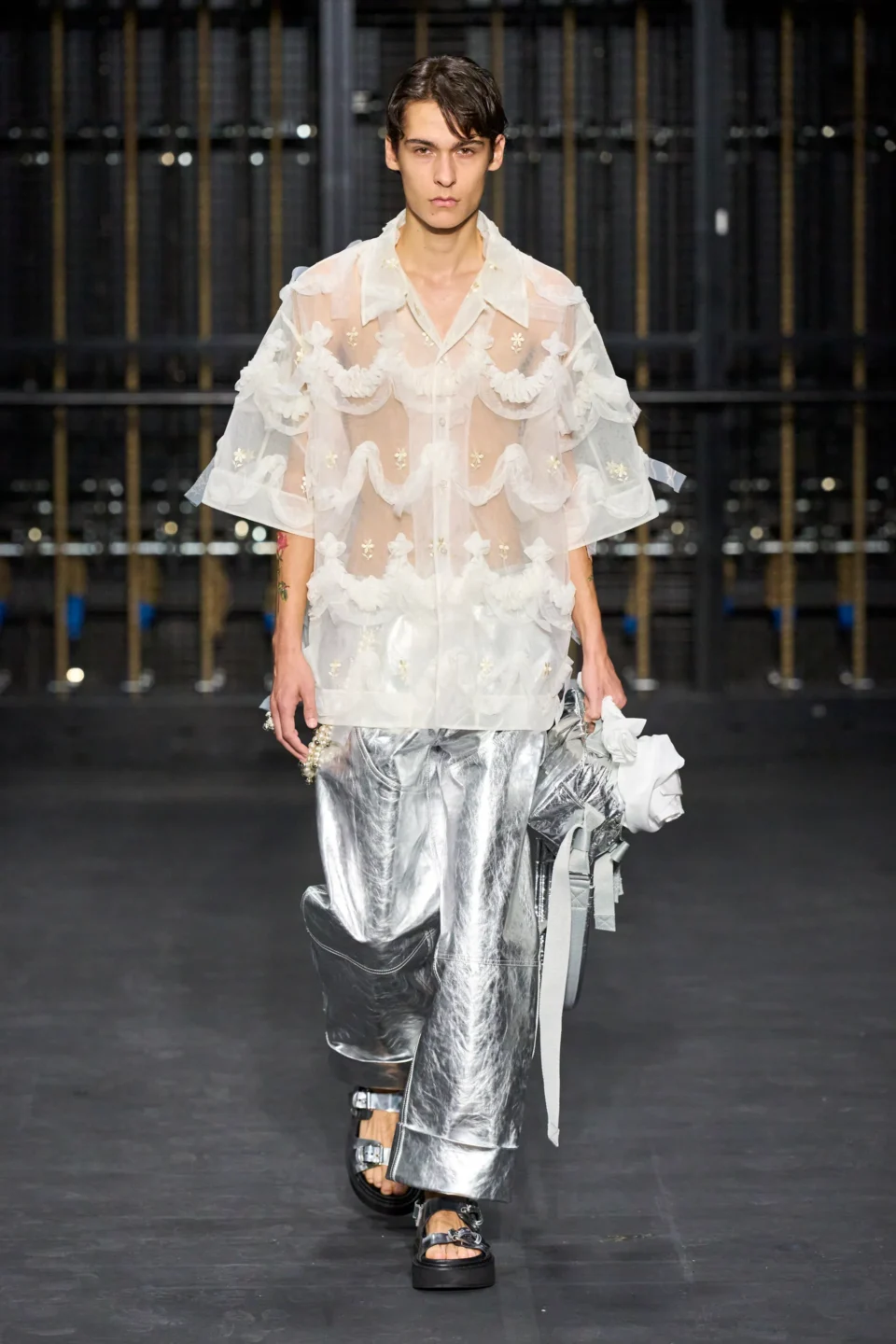 00019-simone-rocha-spring-2024-ready-to-wear-credit-gorunway