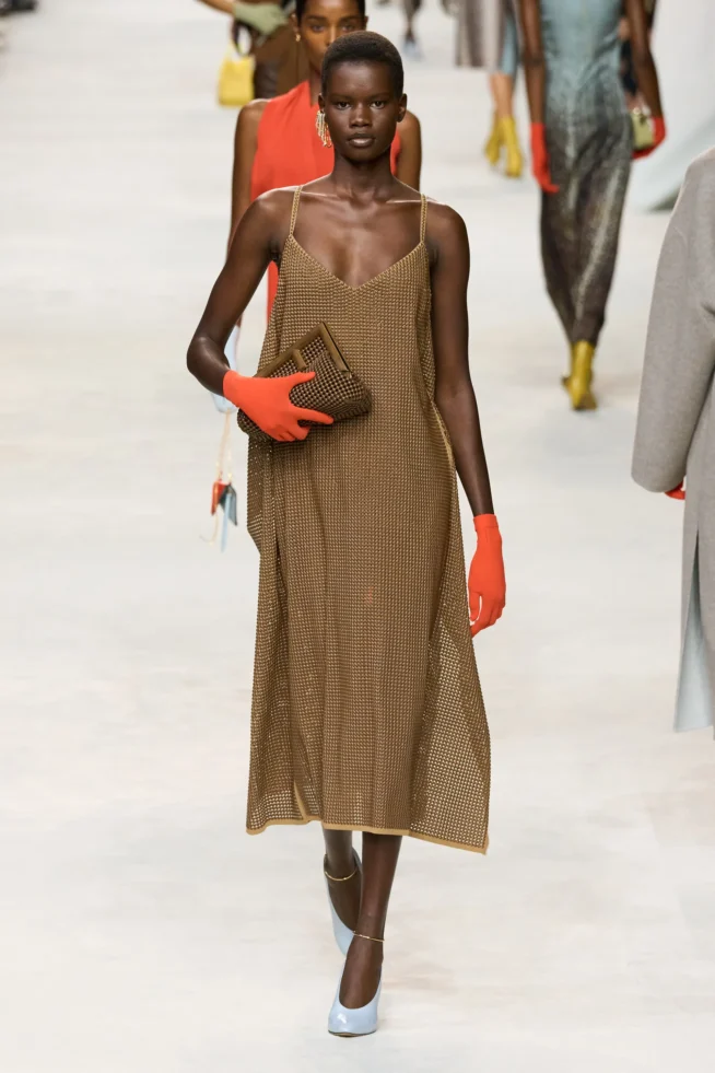 00021-fendi-spring-2024-ready-to-wear-credit-gorunway