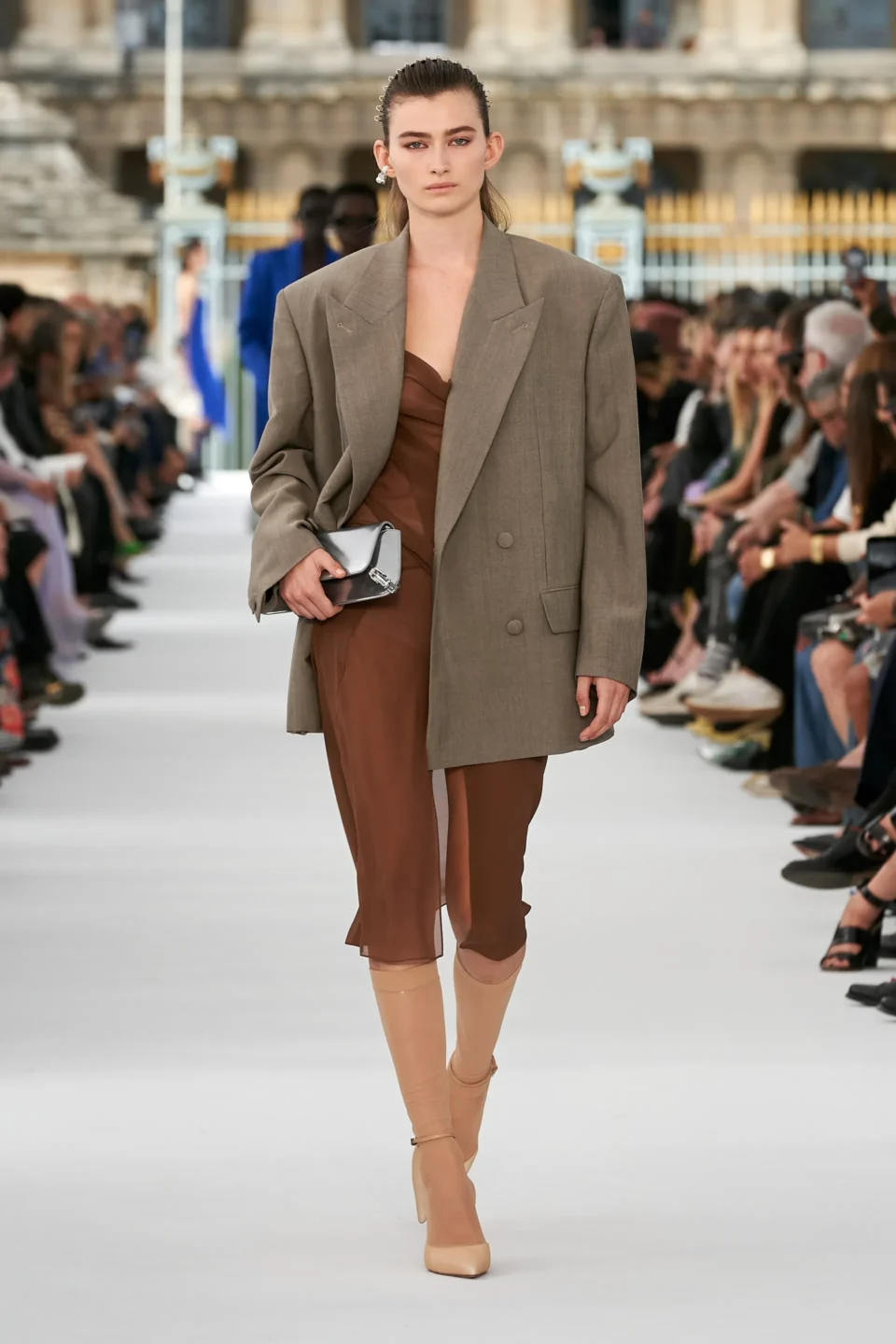 00021-givenchy-spring-2024-ready-to-wear-credit-gorunway