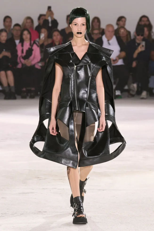 00021-junya-watanabe-spring-2024-ready-to-wear-credit-gorunway