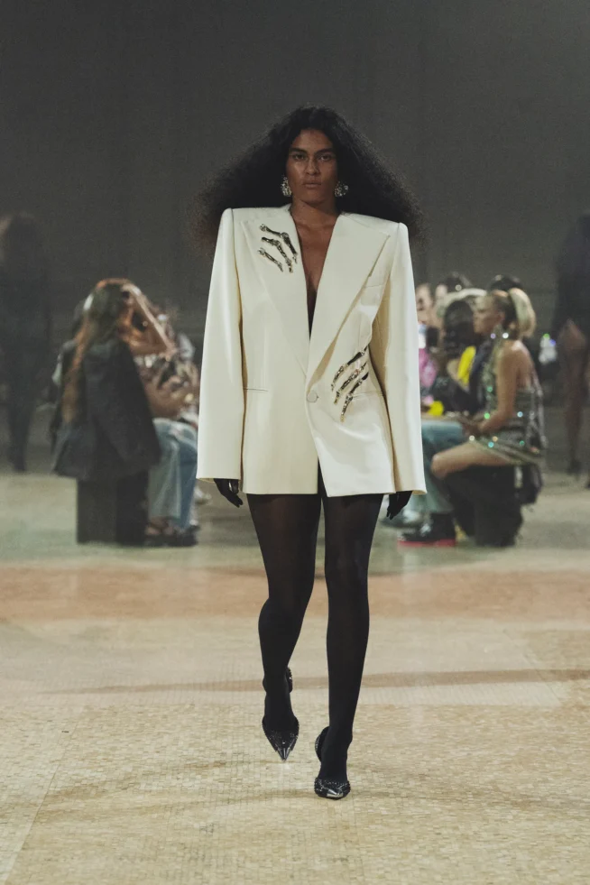 00022-area-fall-2023-ready-to-wear-and-couture-Credit-brand