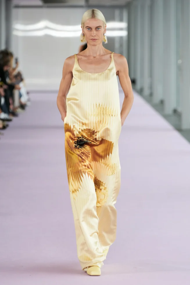 00022-del-core-spring-2024-ready-to-wear-credit-gorunway
