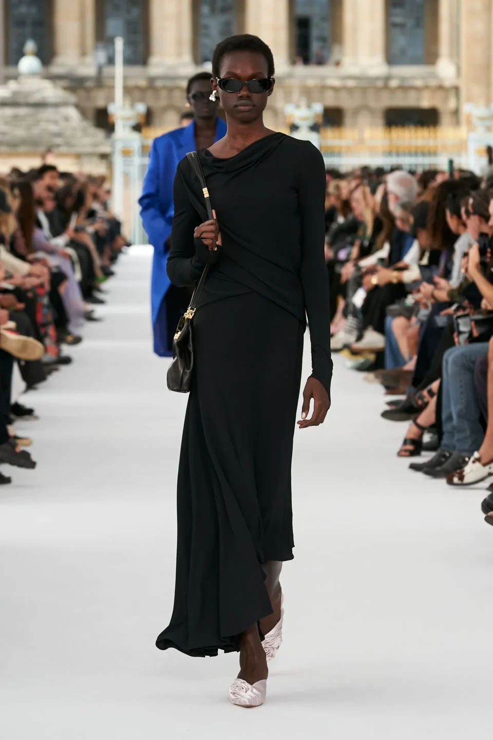 00022-givenchy-spring-2024-ready-to-wear-credit-gorunway