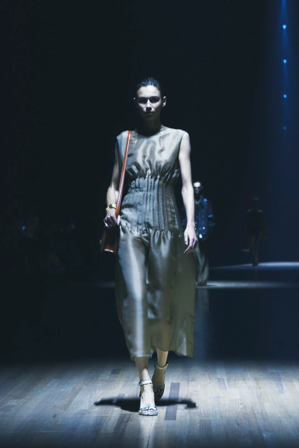 00022-khaite-spring-2024-ready-to-wear-credit-brand