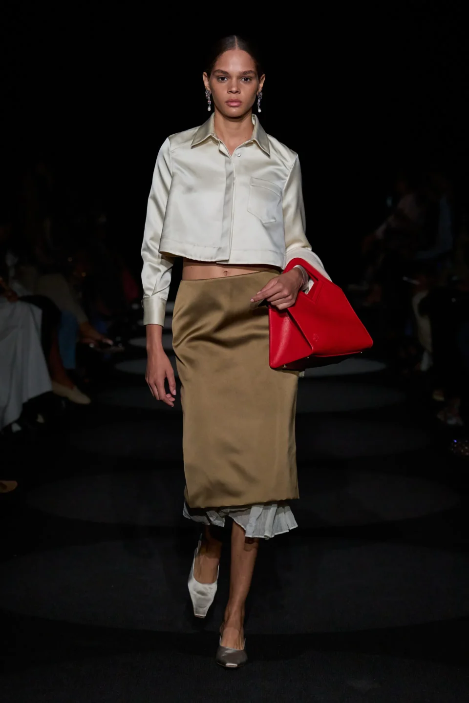 00023-altuzarra-spring-2024-ready-to-wear-credit-gorunway