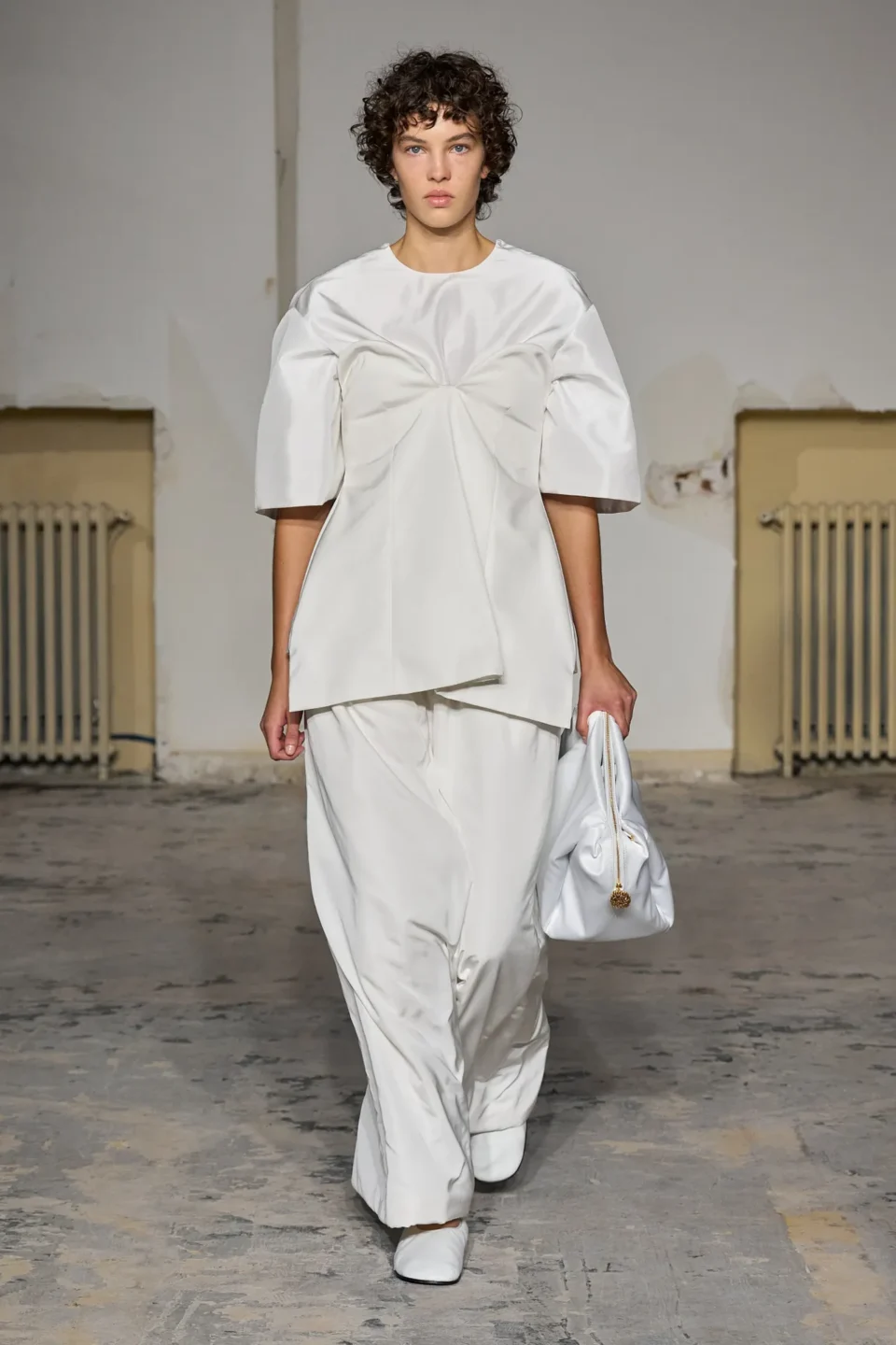 00023-carven-spring-2024-ready-to-wear-credit-gorunway