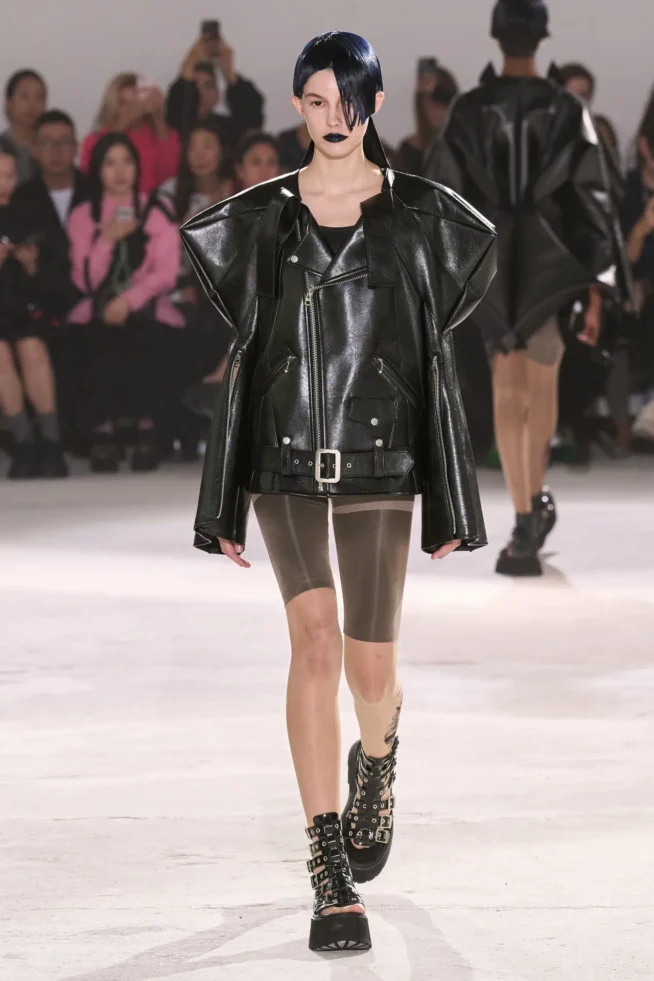 00023-junya-watanabe-spring-2024-ready-to-wear-credit-gorunway