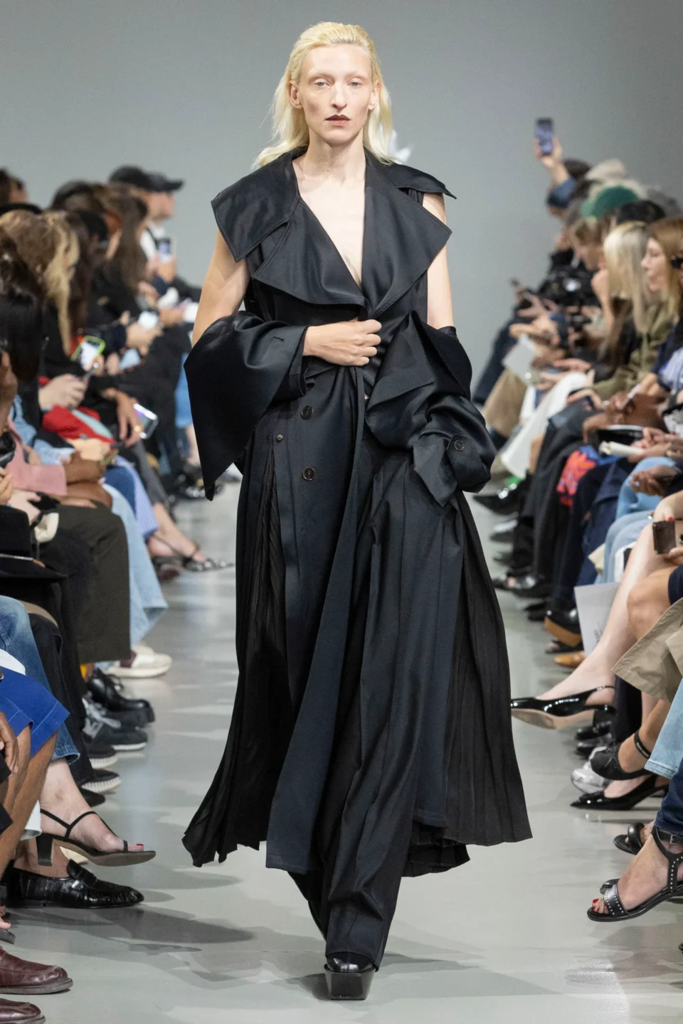 00023-peter-do-spring-2024-ready-to-wear-credit-brand