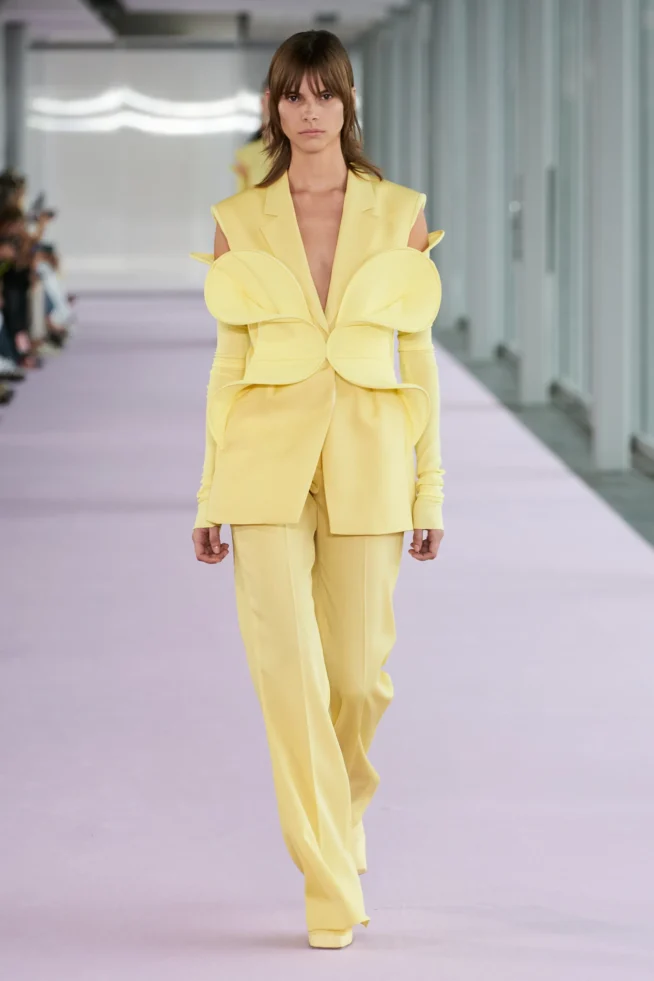 00024-del-core-spring-2024-ready-to-wear-credit-gorunway