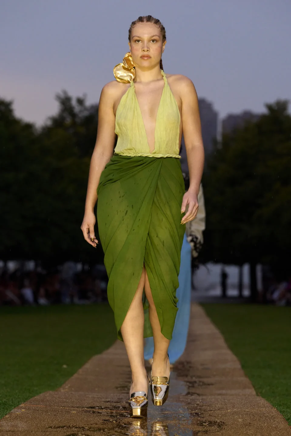 00024-prabal-gurung-spring-2024-ready-to-wear-credit-gorunway