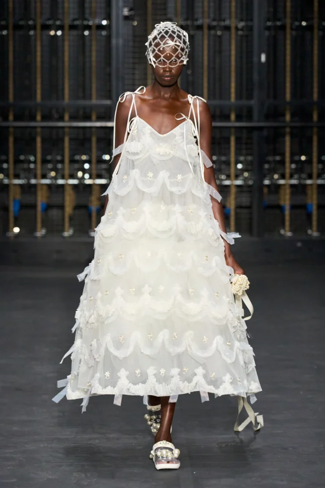 00024-simone-rocha-spring-2024-ready-to-wear-credit-gorunway