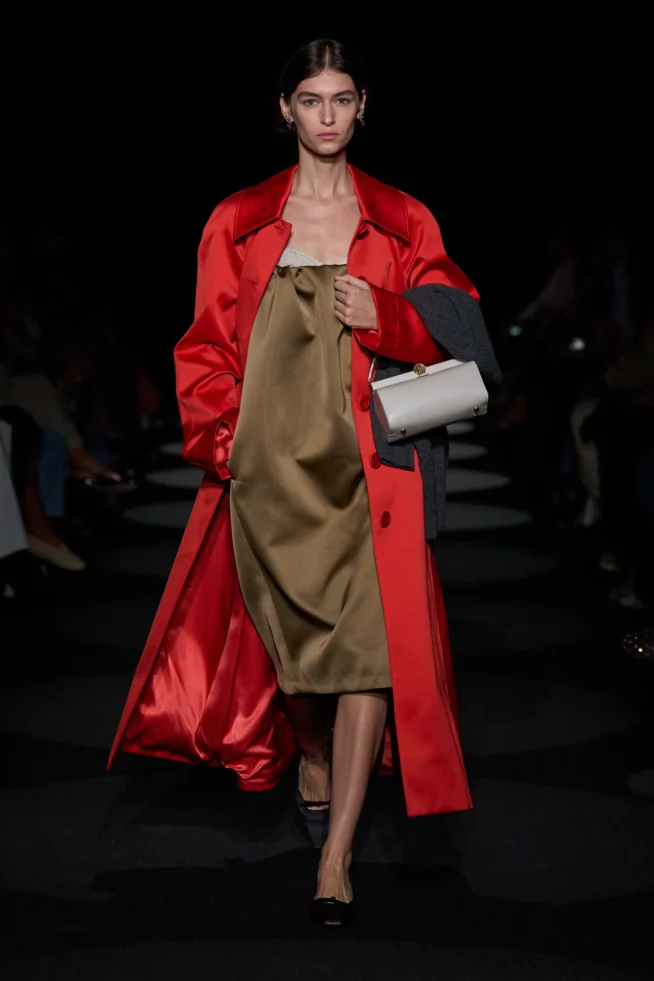 00025-altuzarra-spring-2024-ready-to-wear-credit-gorunway