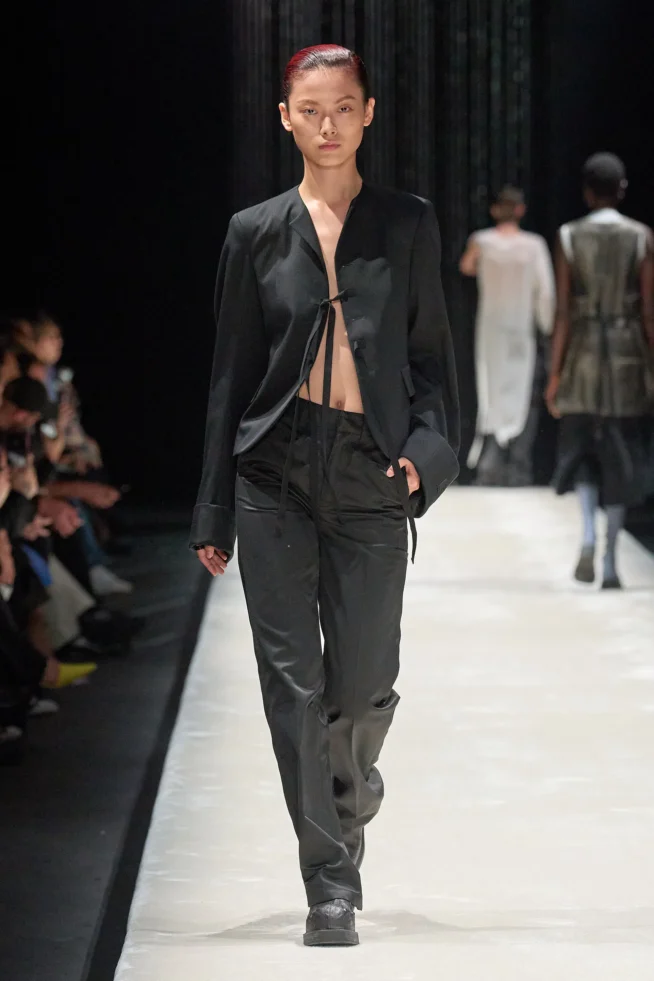 00025-mm6-maison-margiela-spring-2024-ready-to-wear-credit-gorunway