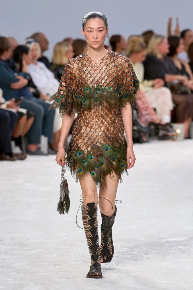 00025-rabanne-spring-2024-ready-to-wear-credit-gorunway