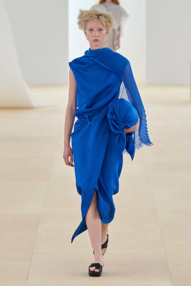 00025—issey—miyake-spring-2024-ready-to-wear-credit-gorunway