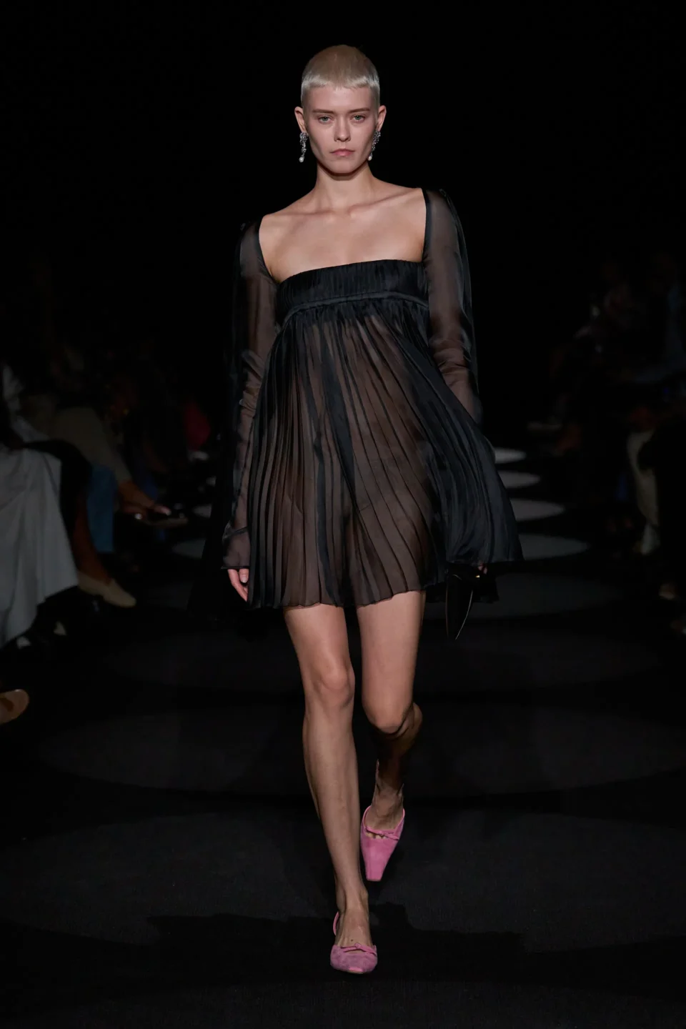 00026-altuzarra-spring-2024-ready-to-wear-credit-gorunway
