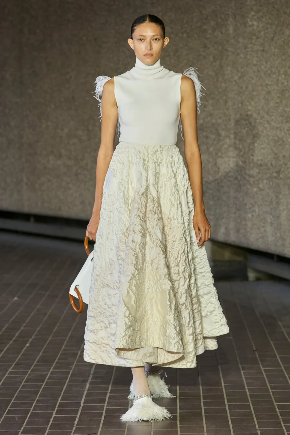 00026-roksanda-spring-2024-ready-to-wear-credit-gorunway