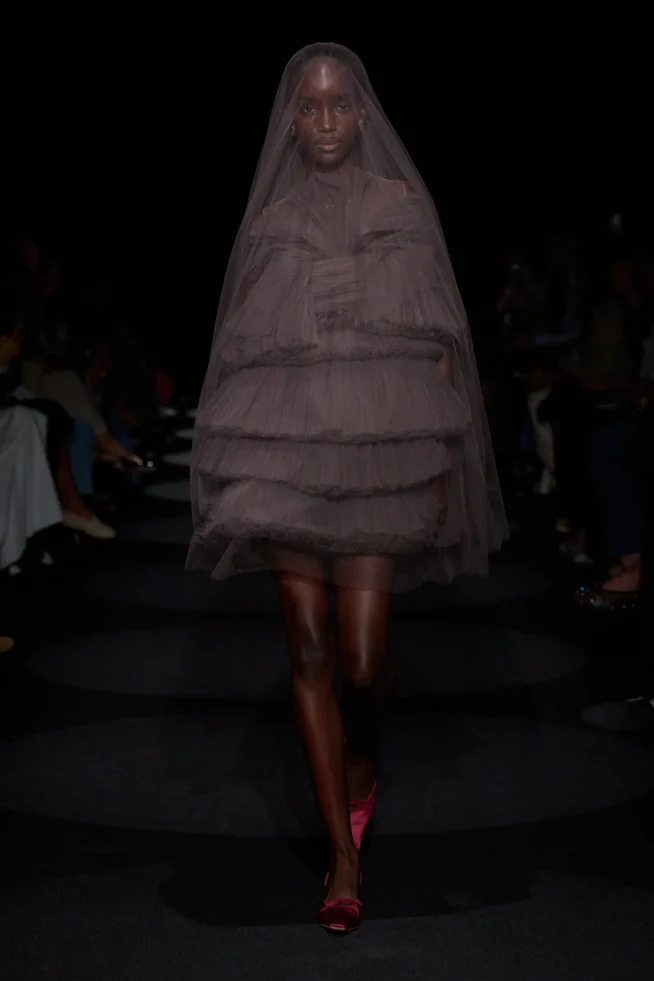 00027-altuzarra-spring-2024-ready-to-wear-credit-gorunway
