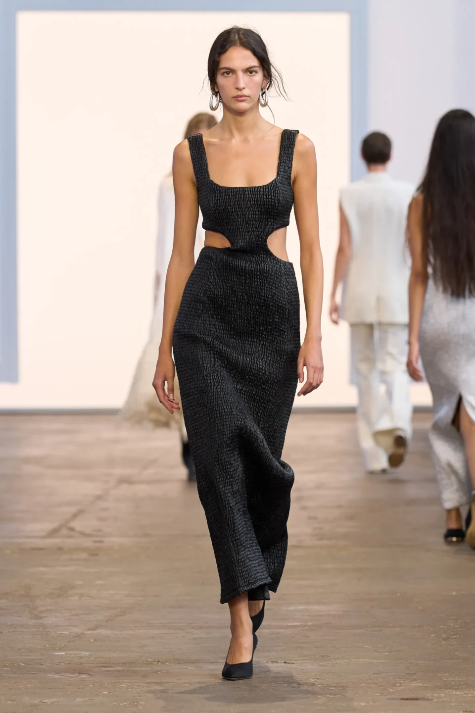 00027-gabriela-hearst-spring-2024-ready-to-wear-details-credit-gorunway
