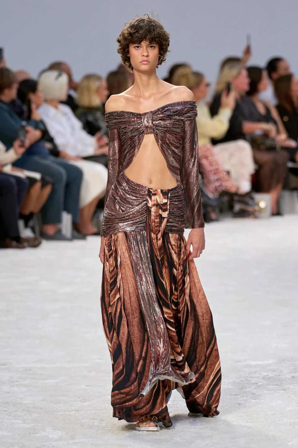 00027-rabanne-spring-2024-ready-to-wear-credit-gorunway