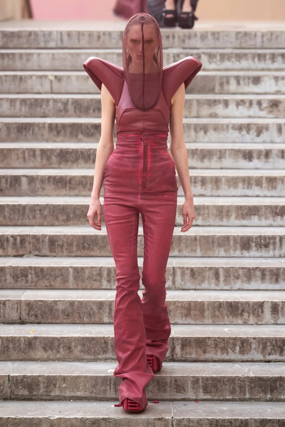 00027-rick-owens-spring-2024-ready-to-wear-credit-gorunway