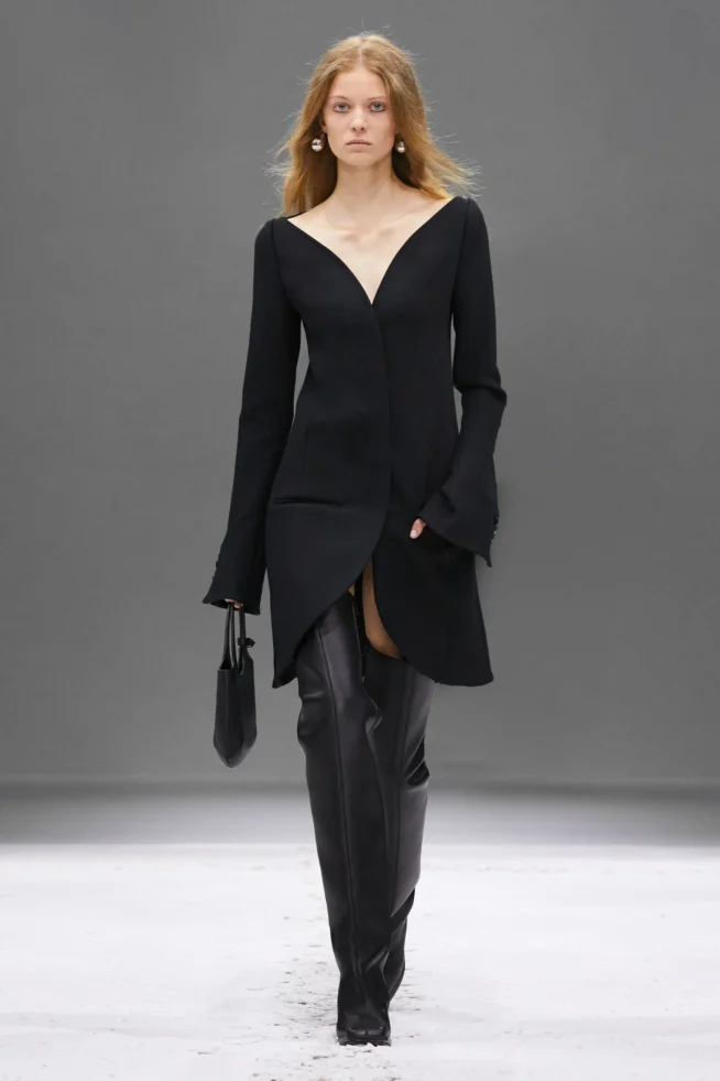 00028-courreges-spring-2024-ready-to-wear-credit-brand