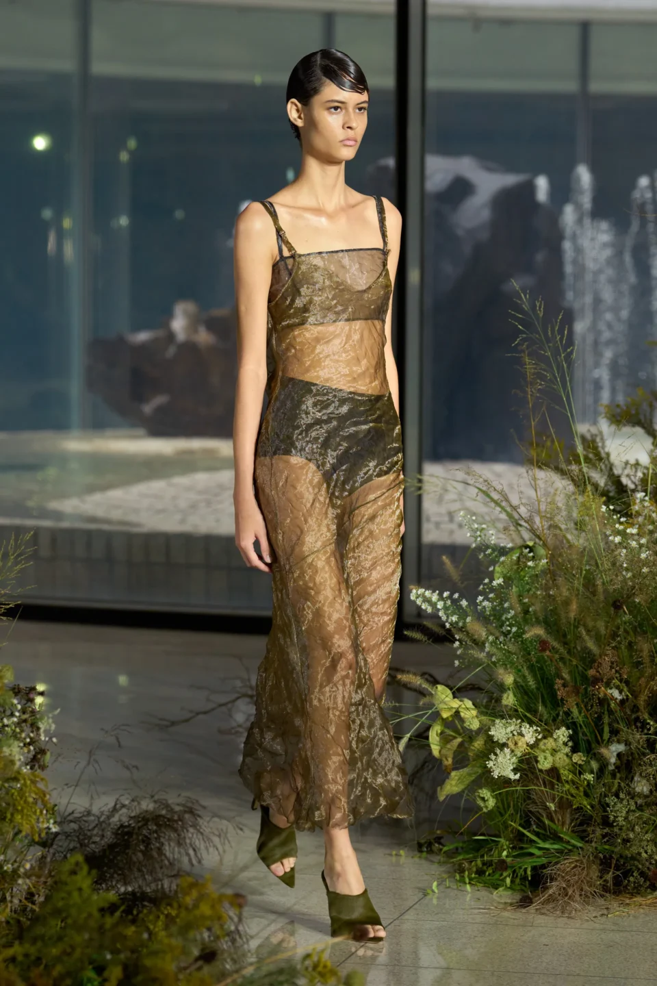 00028-jason-wu-collection-spring-2024-ready-to-wear-credit-gorunway