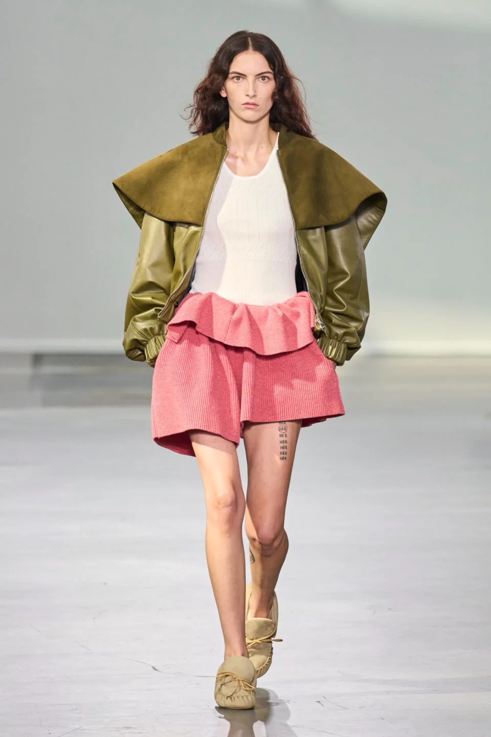 00028-jw-anderson-spring-2024-ready-to-wear-credit-gorunway