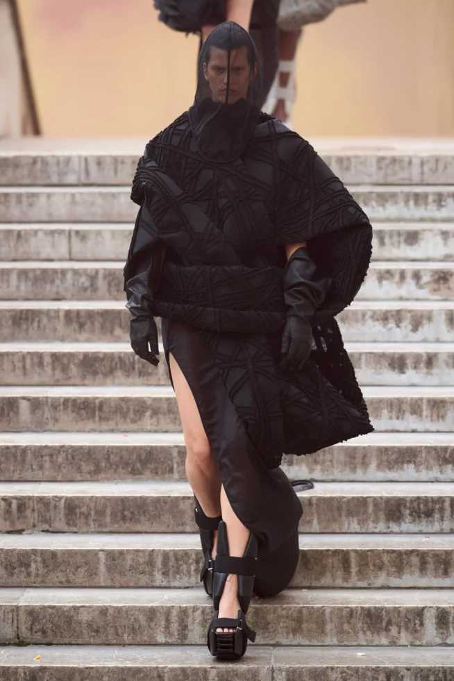 00028-rick-owens-spring-2024-ready-to-wear-credit-gorunway