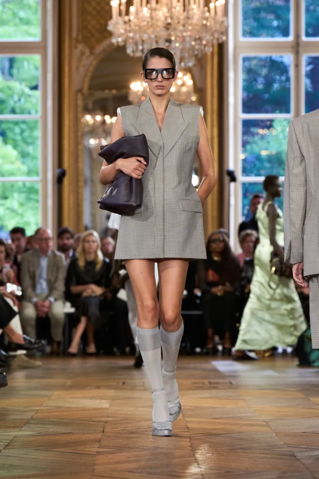 00028-victoria-beckham-spring-2024-ready-to-wear-credit-gorunway