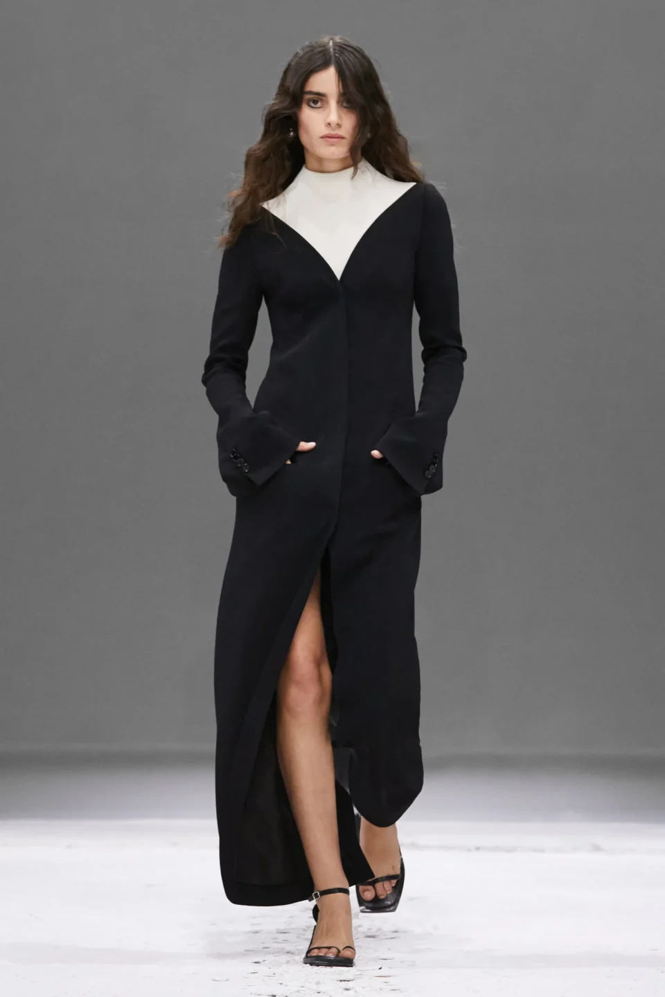 00029-courreges-spring-2024-ready-to-wear-credit-brand