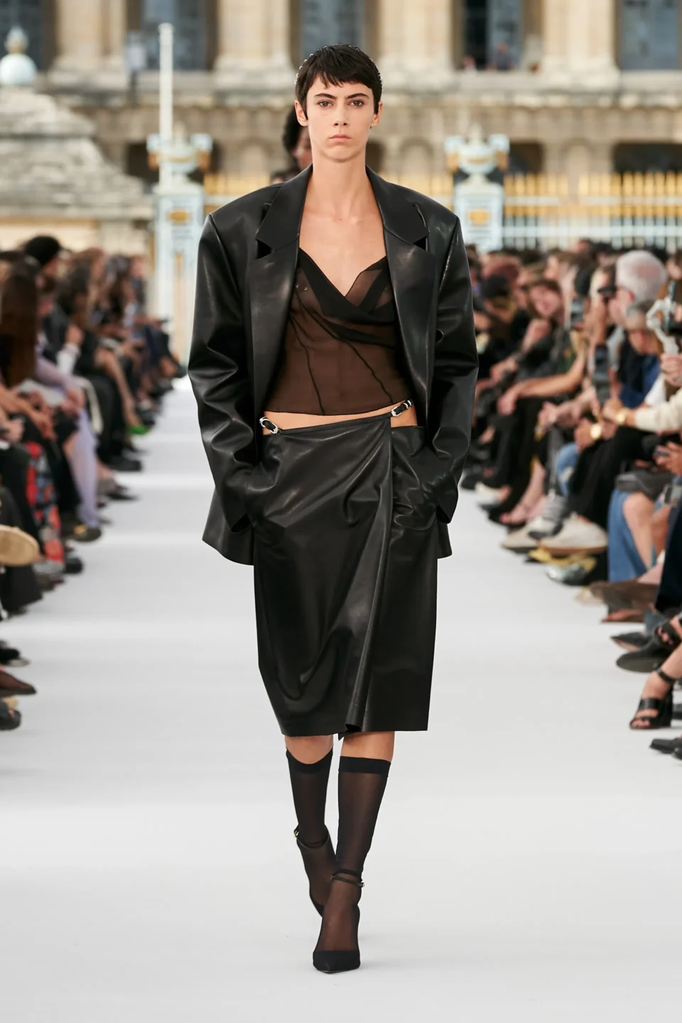 00029-givenchy-spring-2024-ready-to-wear-credit-gorunway