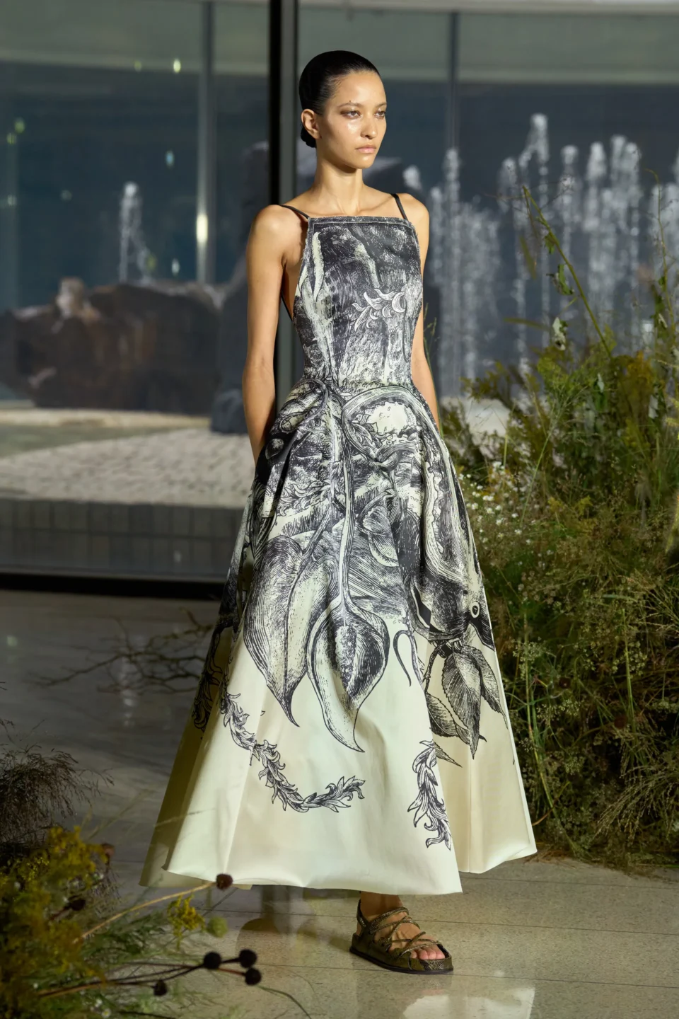 00029-jason-wu-collection-spring-2024-ready-to-wear-credit-gorunway