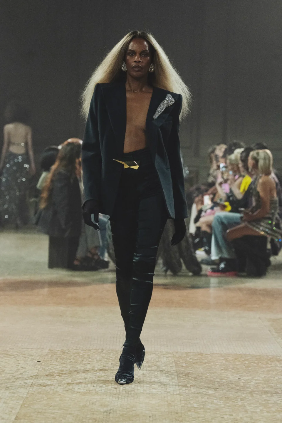 00030-area-fall-2023-ready-to-wear-and-couture-Credit-brand