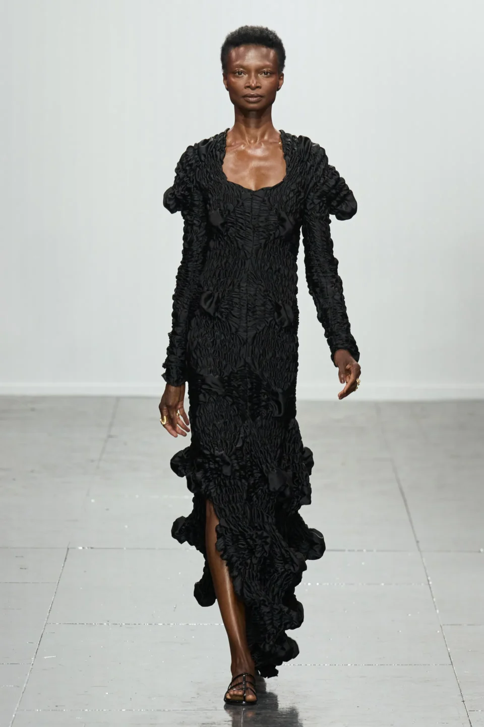 00030-feben-spring-2024-ready-to-wear-credit-gorunway