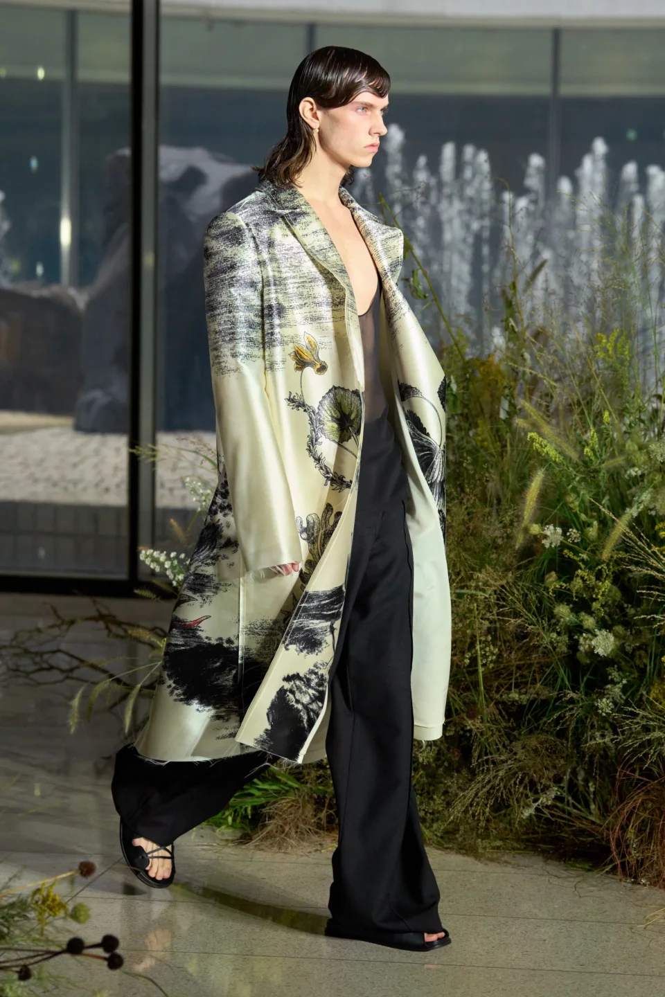 00030-jason-wu-collection-spring-2024-ready-to-wear-credit-gorunway