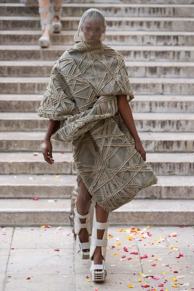 00030-rick-owens-spring-2024-ready-to-wear-credit-gorunway