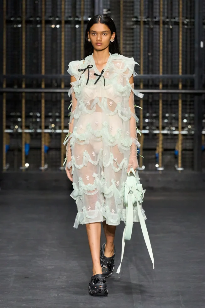 00030-simone-rocha-spring-2024-ready-to-wear-credit-gorunway
